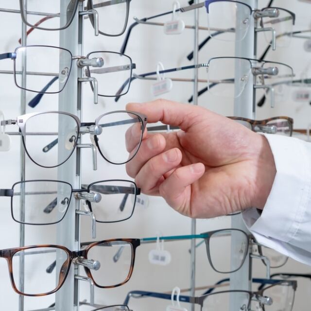 Life of an Optician at Eyewear Experts